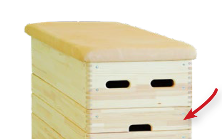 Stirnseitige Aussparung